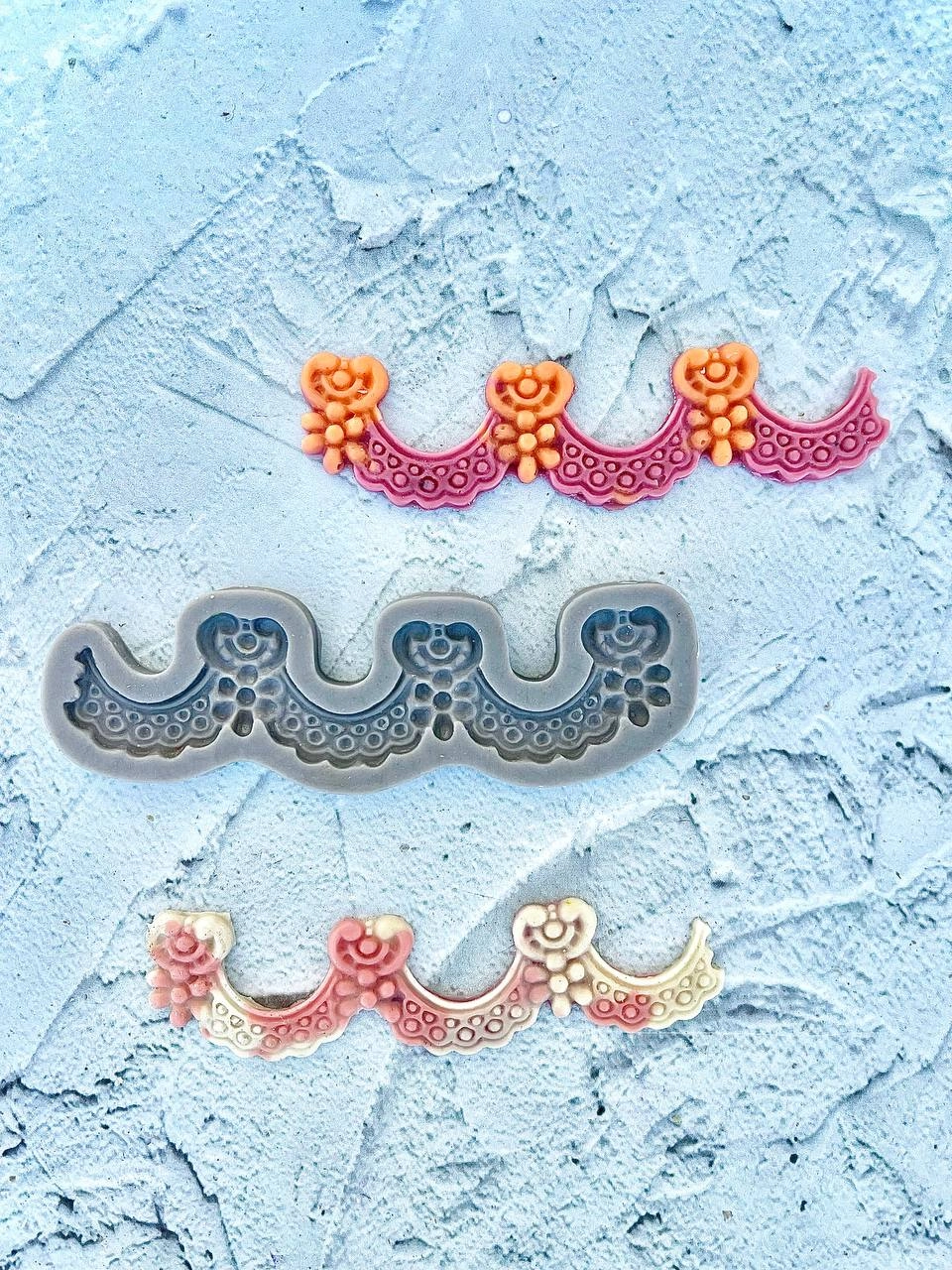 قالب سیلیکونی حاشیه گل هلالی