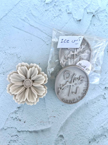 رنگ شمع یخی