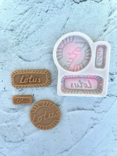 قالب سیلیکونی سه بیسکوئیت لوتوس