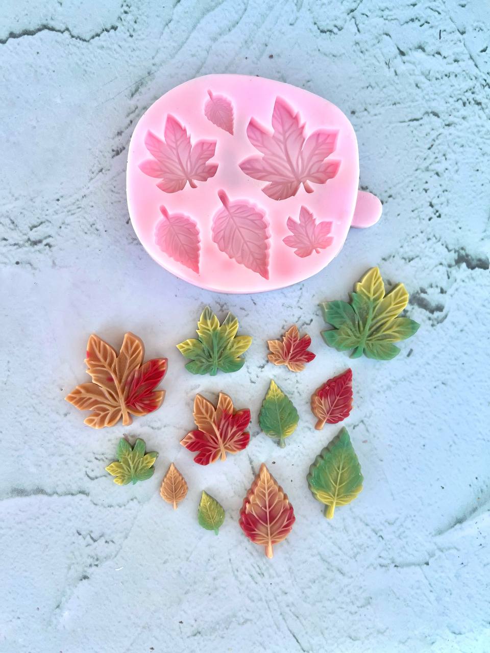 قالب سیلیکونی برگ های پاییزی شش تایی