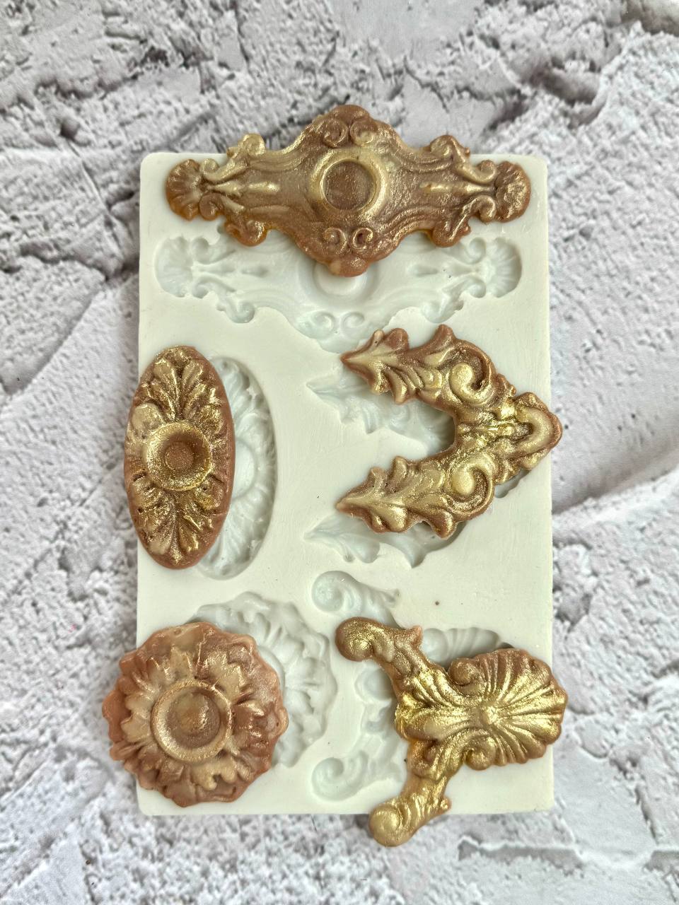 قالب سیلیکونی حاشیه و مهر 6تایی