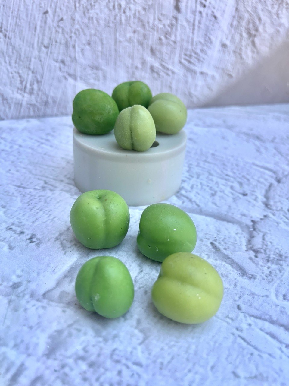 قالب سیلیکونی 4 گوجه سبز (آلوچه)