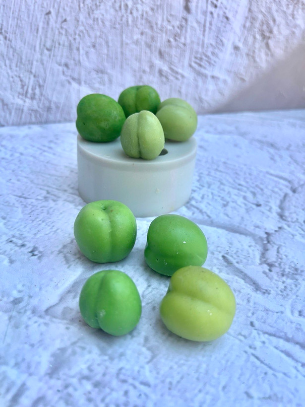 قالب سیلیکونی 4 گوجه سبز (آلوچه)
